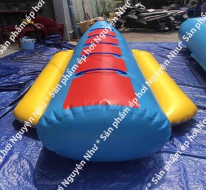 du thuyền ép hơi